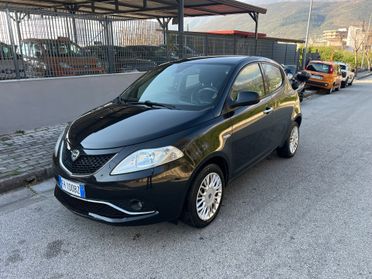 Lancia Ypsilon 1.2 benzina 69cv Gold 2017
