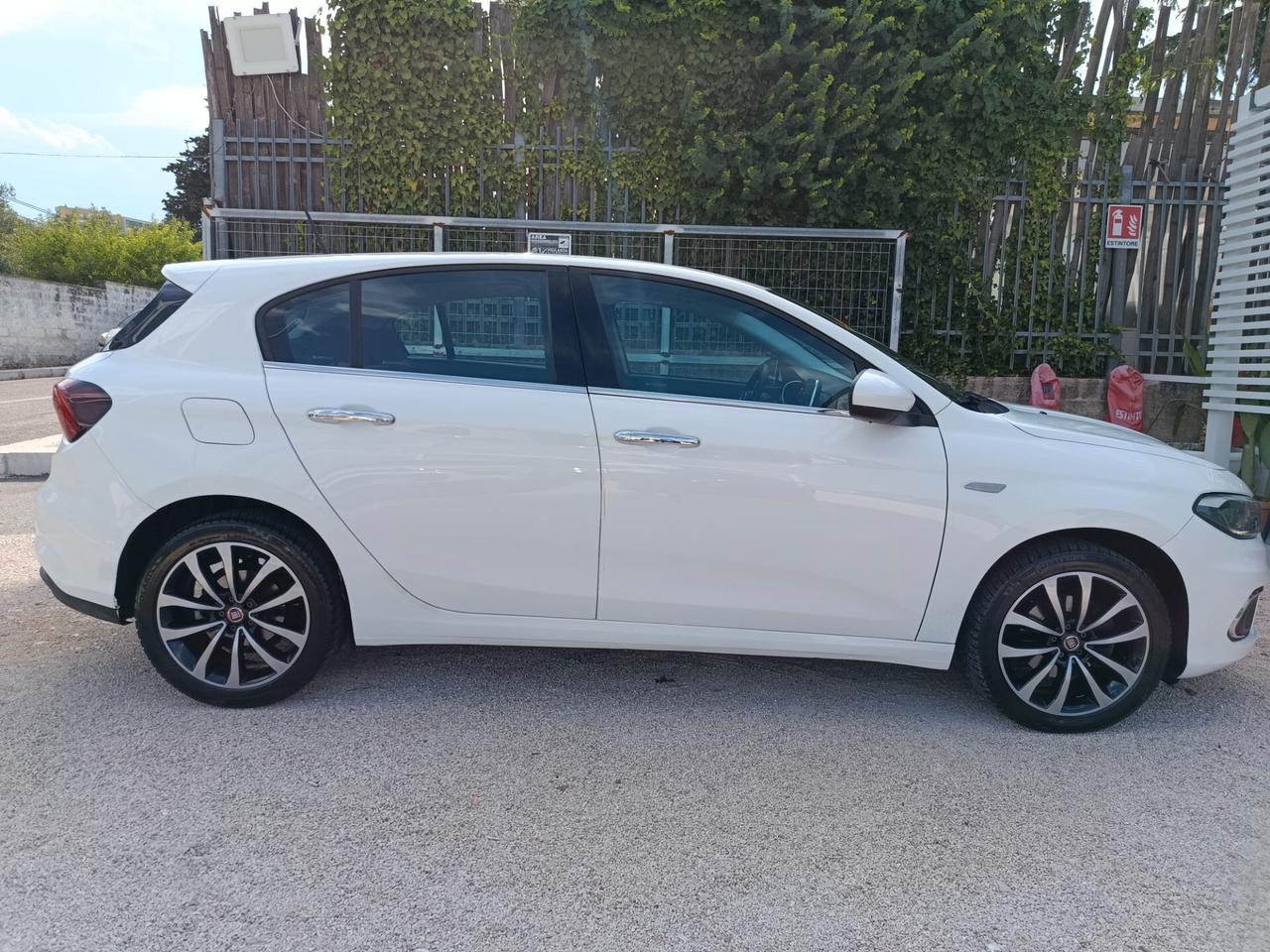 Fiat Tipo 1.6 Mjt S&S 5 porte Lounge