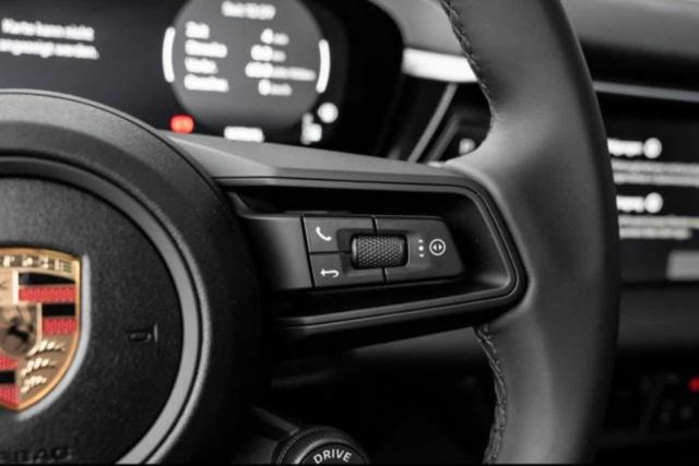 PORSCHE Macan BOSE Panoramadach Surround View LED