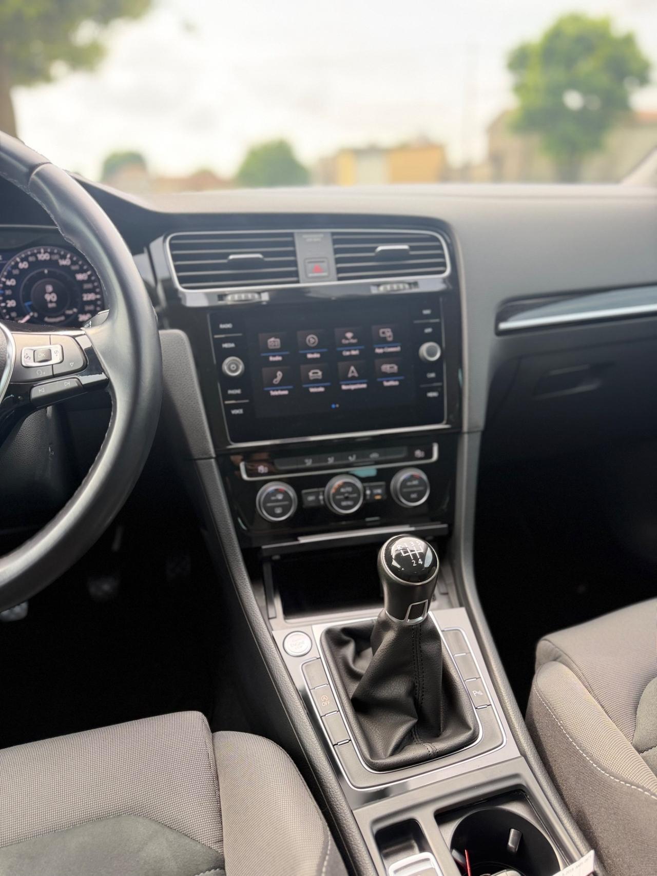 Volkswagen Tiguan 2.0 TDI R-Line SCR 4MOTION Advanced BlueMotion Technology