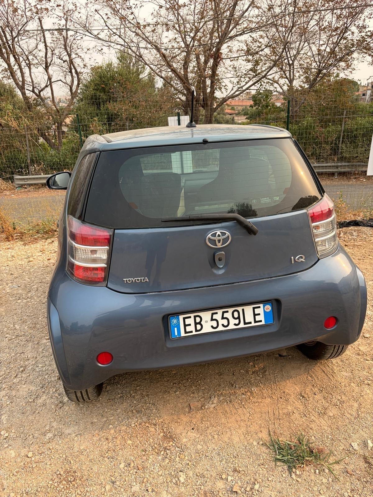 Toyota iQ 1.0 CVT Trend