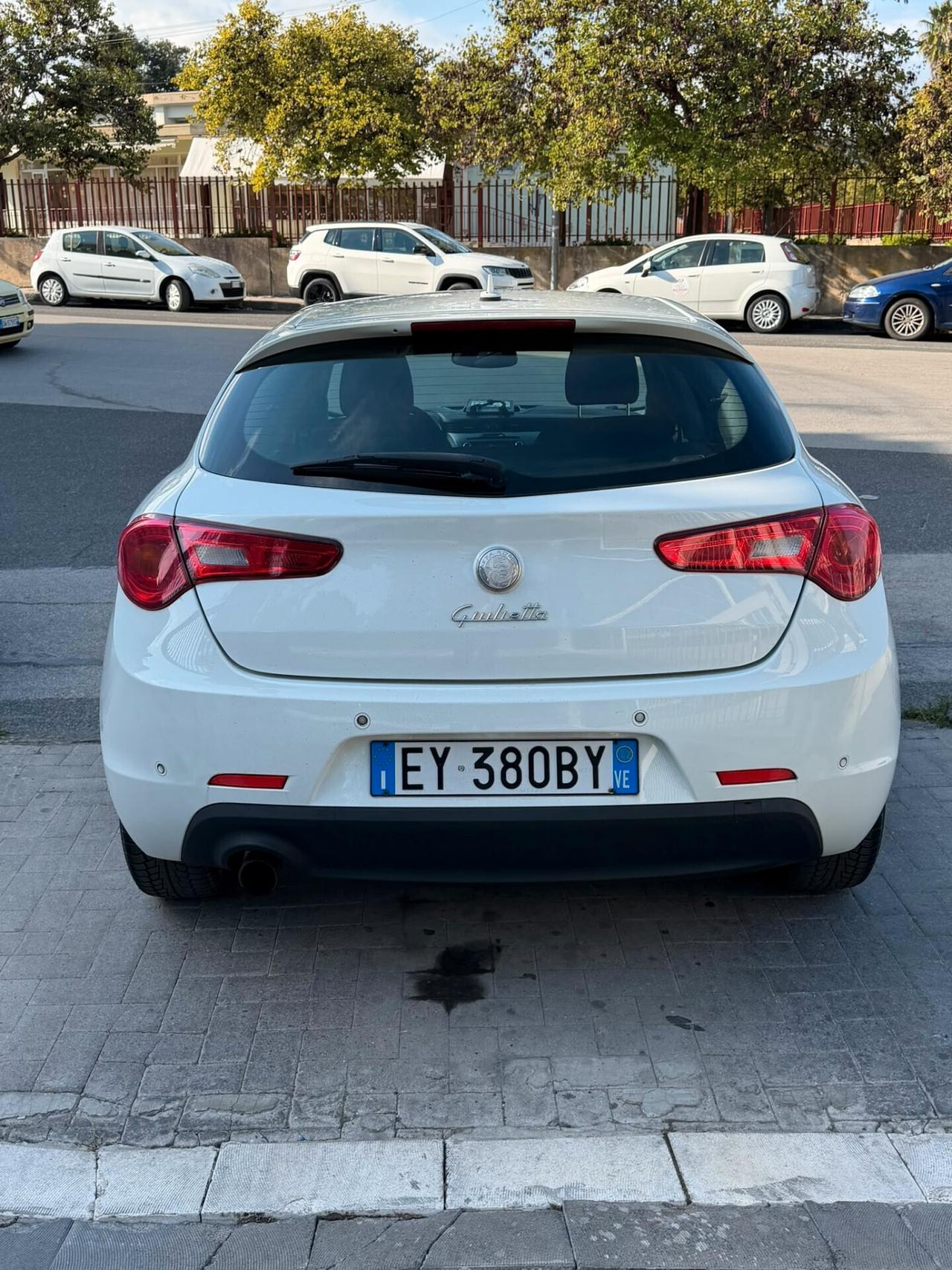 Alfa Romeo Giulietta 1.6 JTDm-2 105 CV Distinctive
