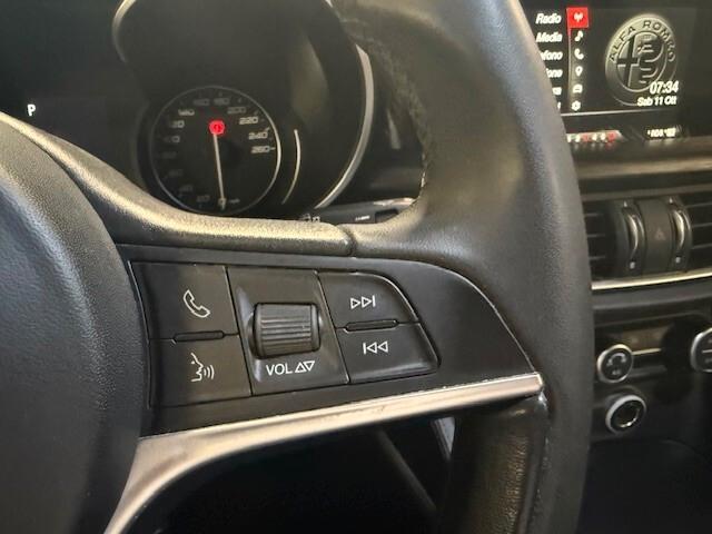 Alfa Romeo Stelvio 2.2 Turbodiesel 180 CV AT8 Q4 Business