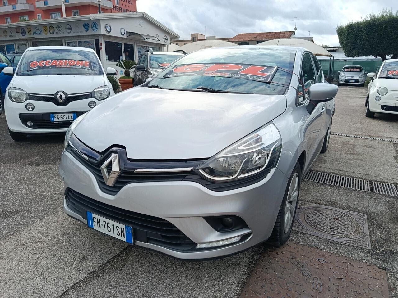 Renault Clio 1.2 Gpl di serie 90CV 5 porte Business