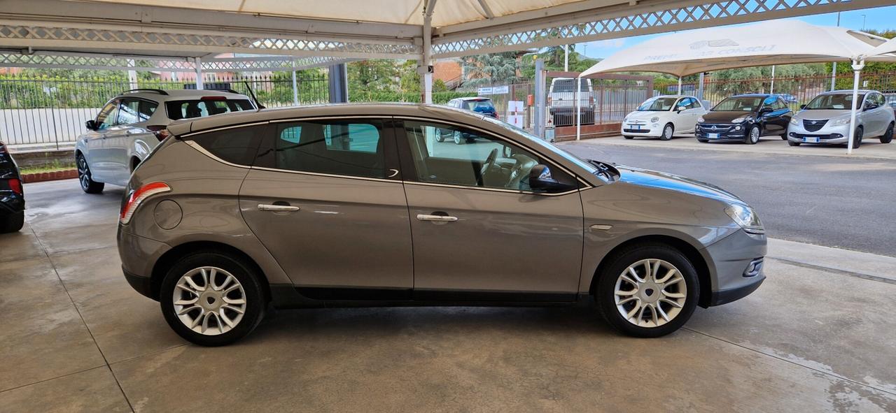 Lancia Delta 1.6 Mjt 120cv PLATINO