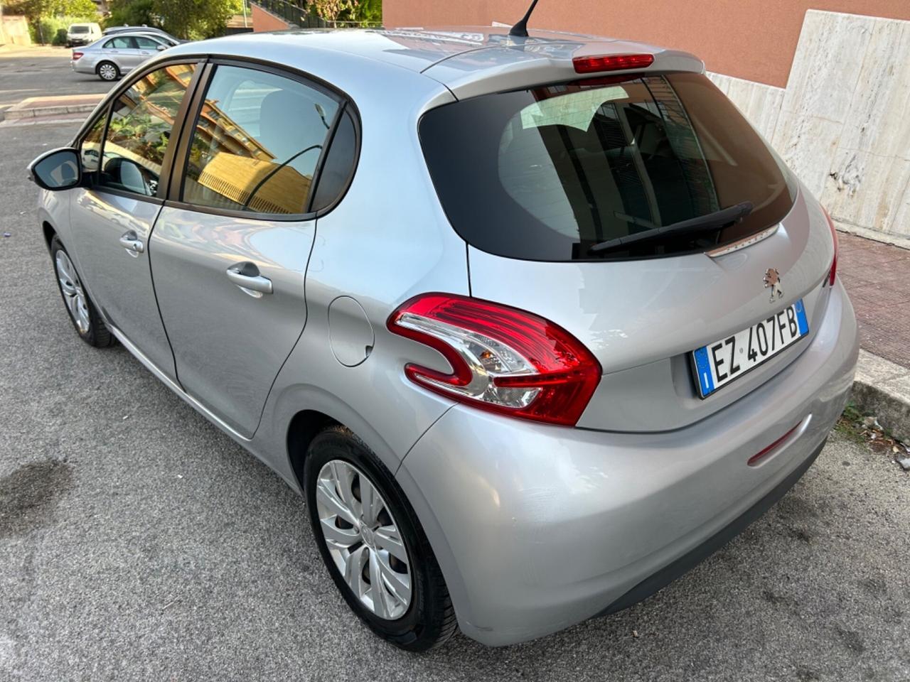 Peugeot 208 1.4 HDi ideale per neo patentati