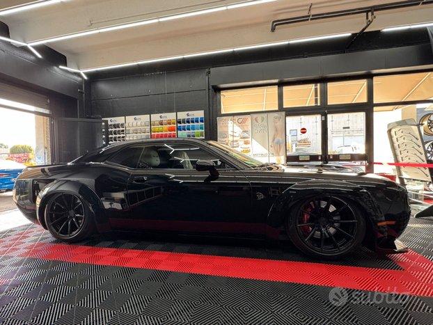 Dodge Challenger SRT HELLCAT 2017
