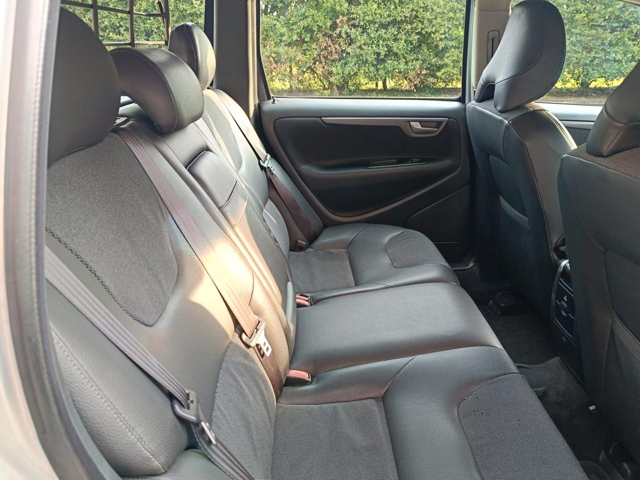 Volvo XC70 2.4 D 20V (163CV) MANUALE