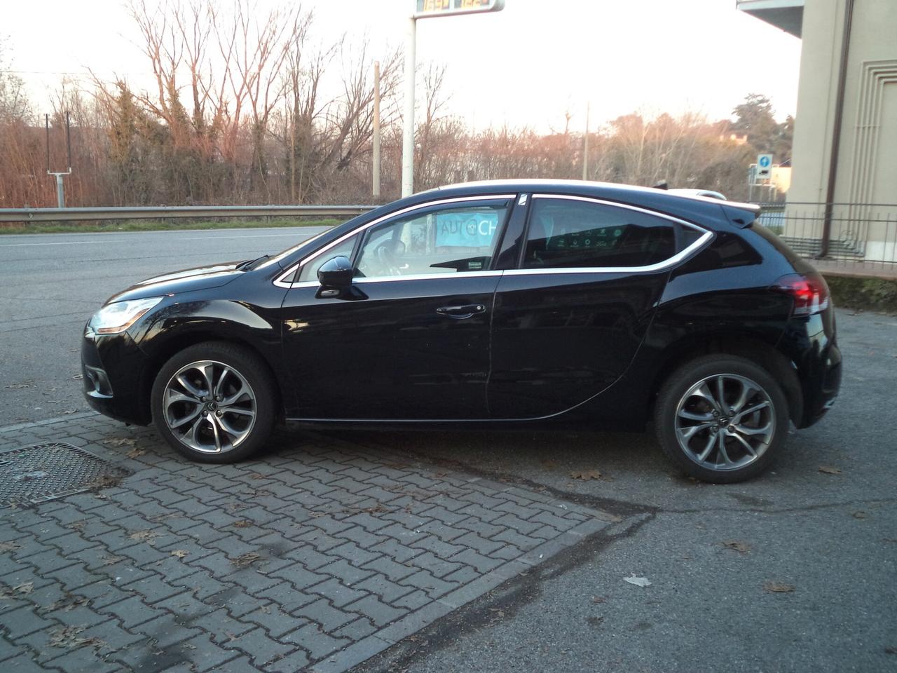 Ds DS4 4 1.6 e-HDi 115 So Chic AUTOMATICA CERCHI DA 18