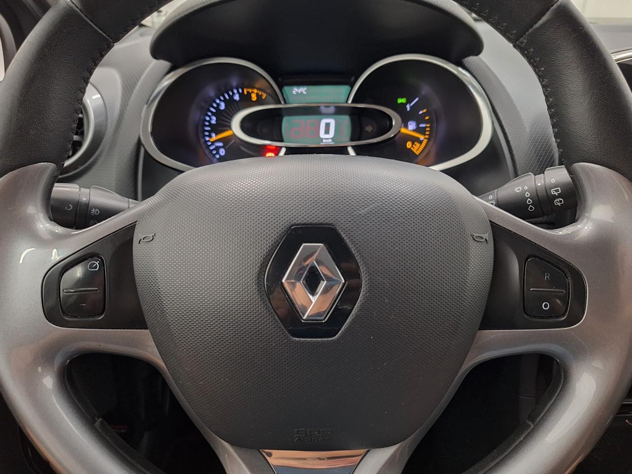 Renault Clio 1.5 dCi 75cv Costume National