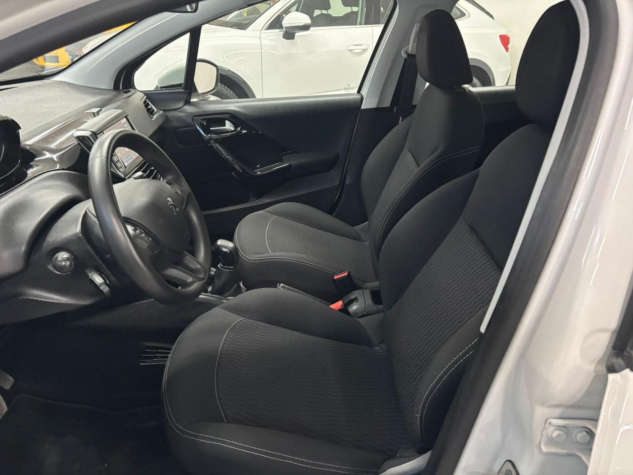 Peugeot 208 BlueHDi 100 S&S 5 porte Active