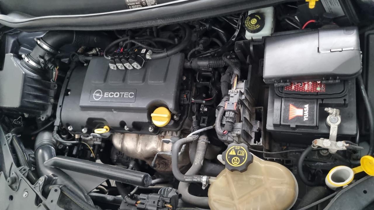 Opel Corsa 1.2 80CV 5 porte GPL-TECH Edition