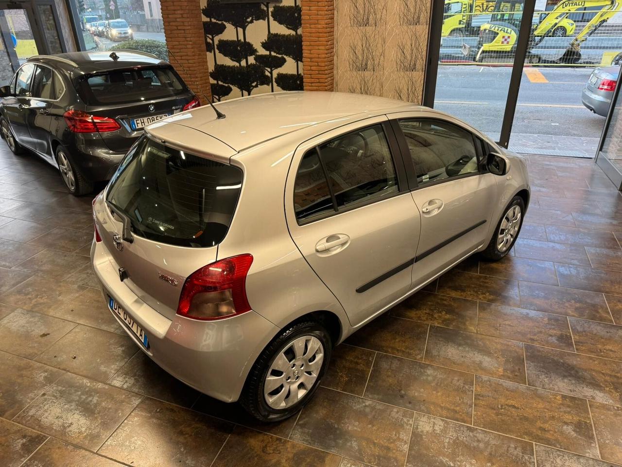 Toyota Yaris 1.3 5 porte Sol