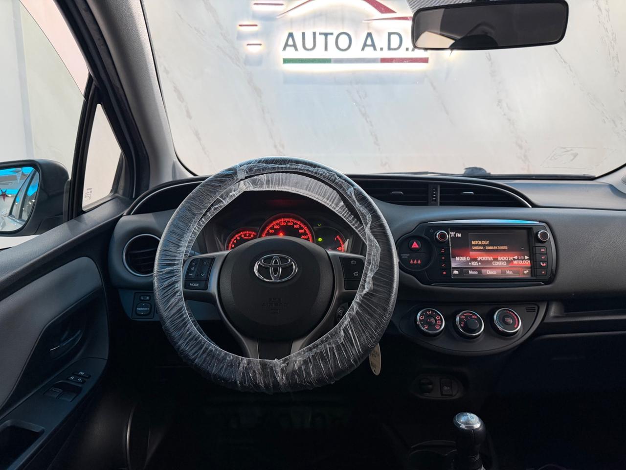 Toyota Yaris 1.0 5 porte Active