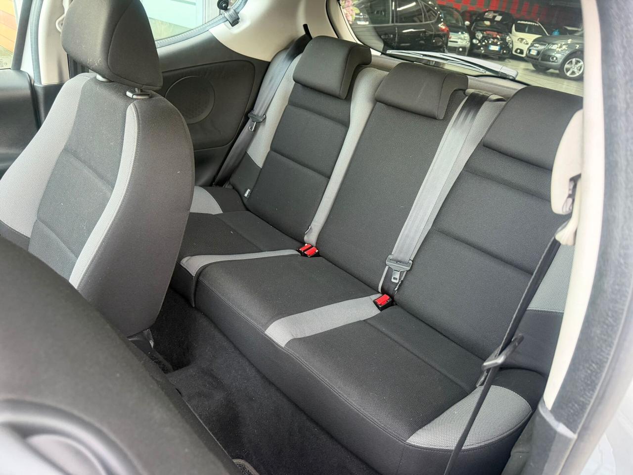 Peugeot 207 1.4 8V 75CV 3p. X Line