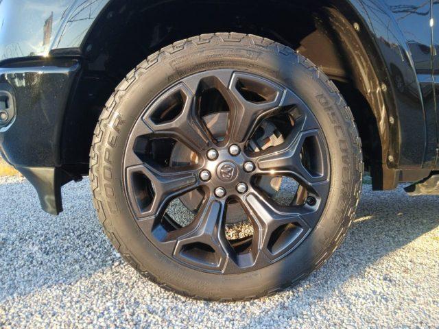 DODGE RAM 1500 5.7 GPL V8 Limited Night N1