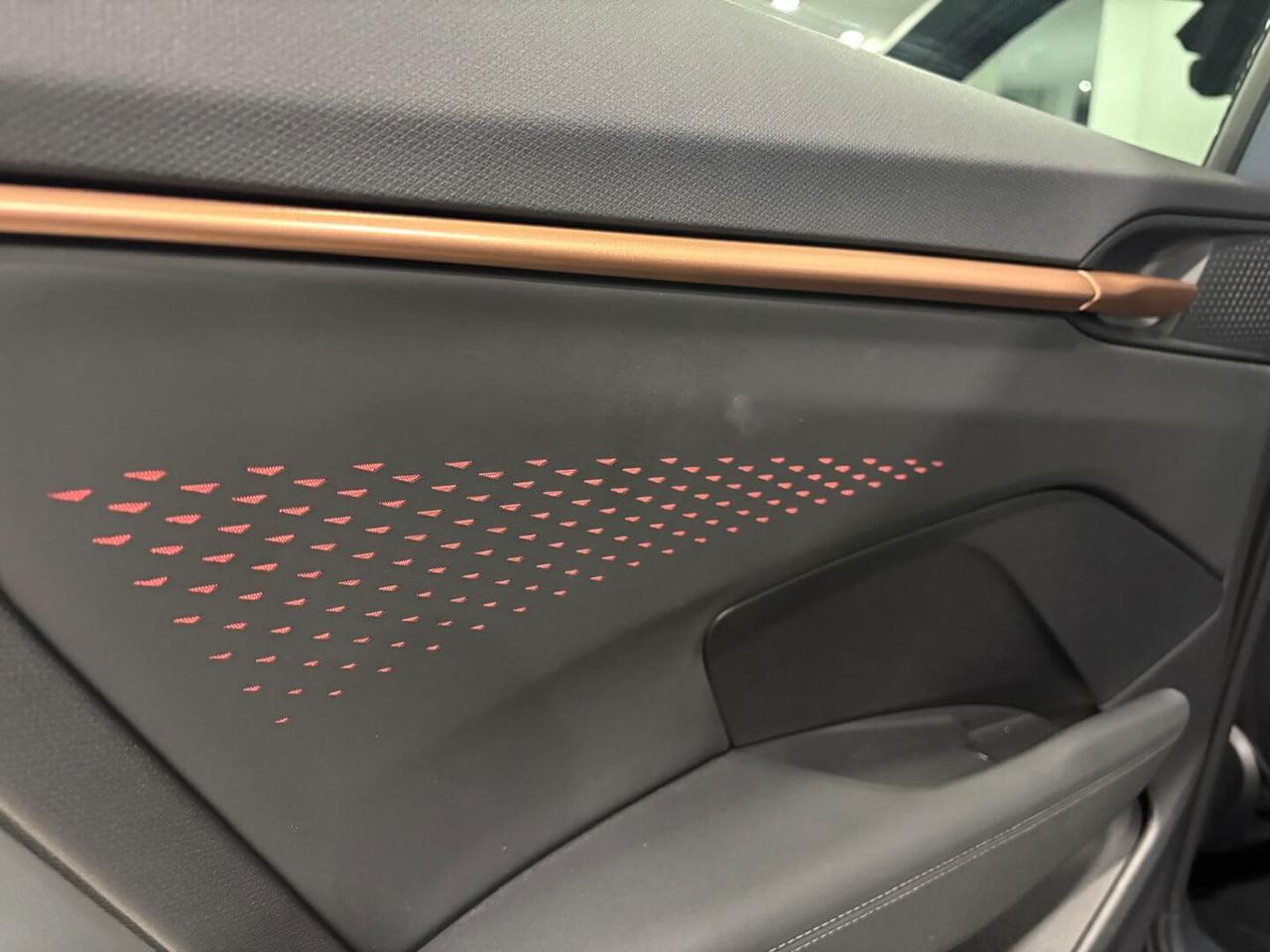 Cupra Terramar 1.5 e-hybrid VZ 272cv dsg