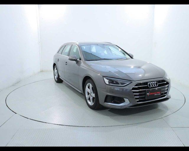 AUDI A4 Avant 35 TFSI S tronic Business Advanced