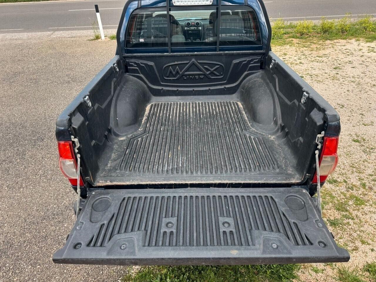 Isuzu D-Max 3.0 TD cat Space Cab 4WD Pick-up LS EU4