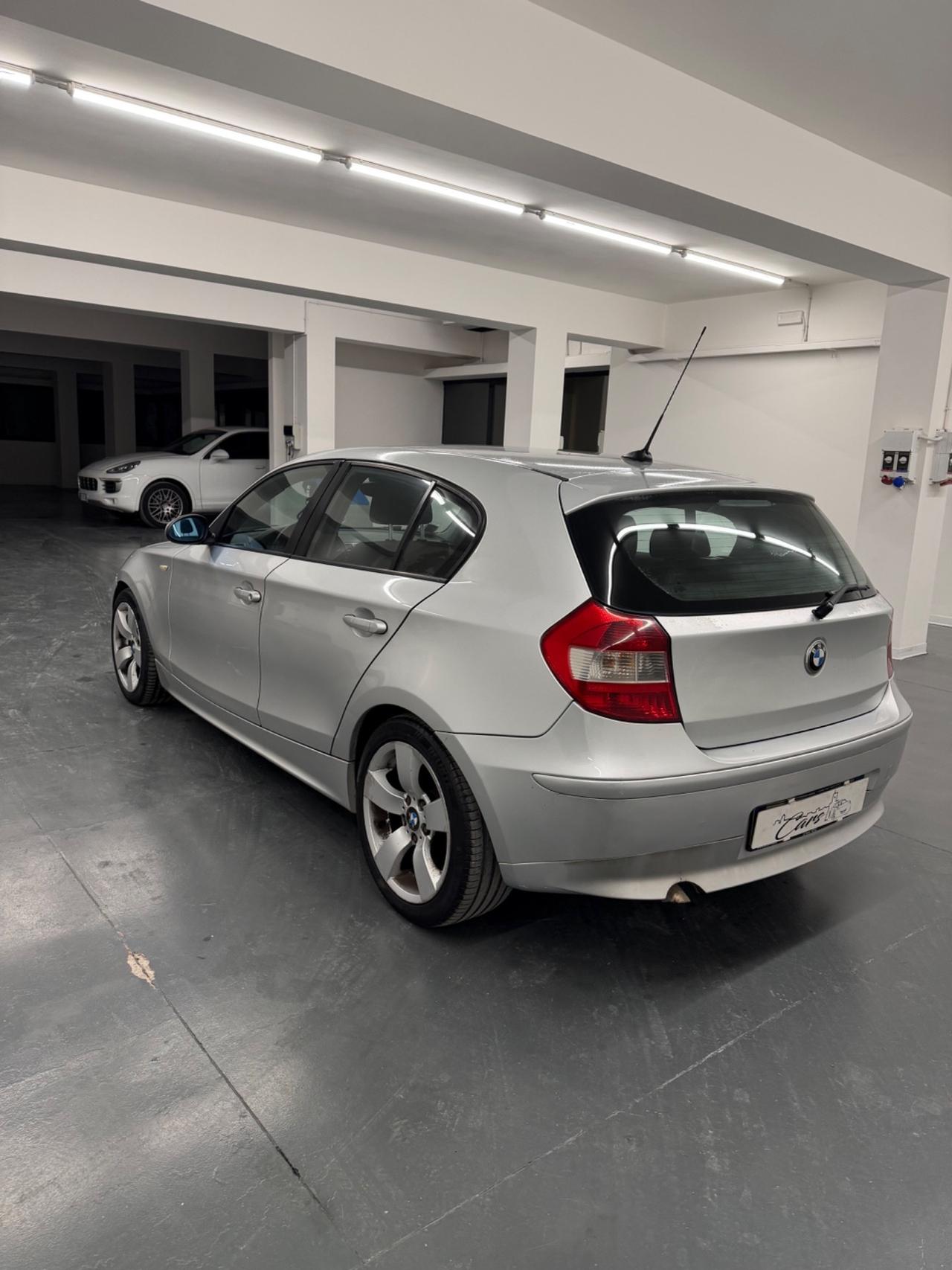 Bmw 118 118d cat 5 porte Eletta