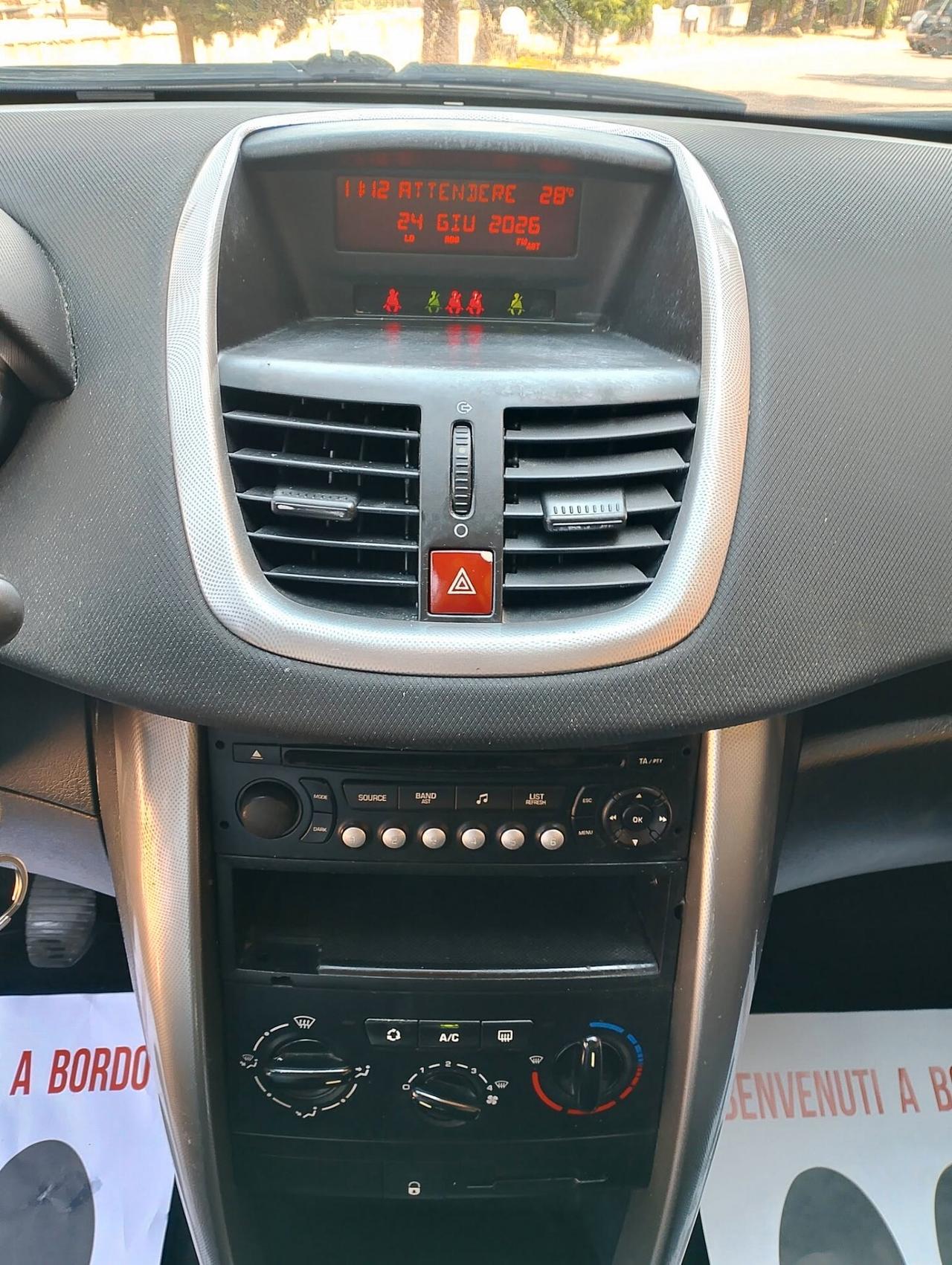 Peugeot 207 1.6 HDi 90CV 5p. XS