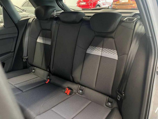 AUDI Q4 e-tron Q4 35 e-tron Business Advanced