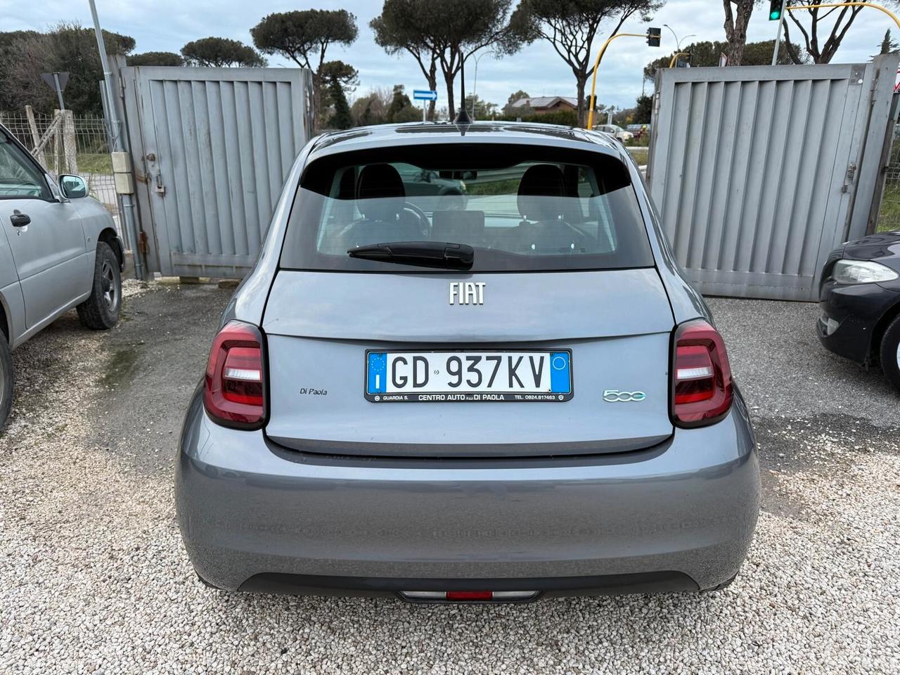 Fiat 500 500e Berlina 42 kWh Passion