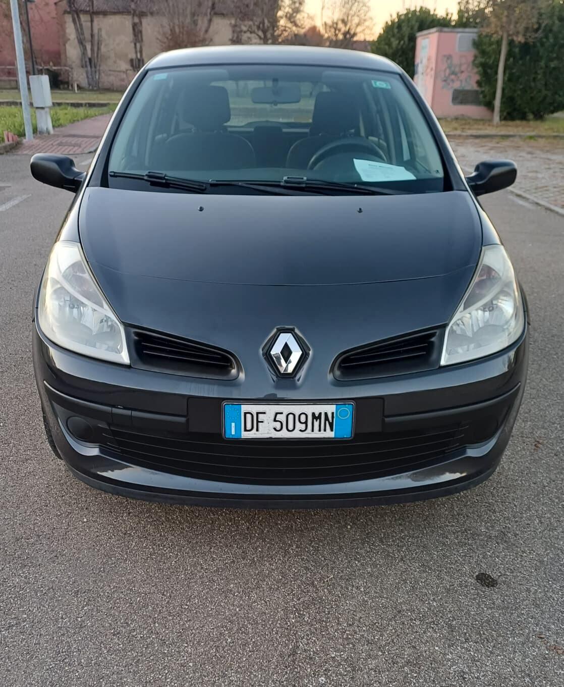 Renault Clio 1.2 16V 5 porte Luxe