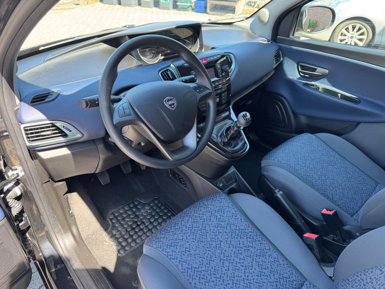 Lancia Ypsilon 1.0 FireFly 5 porte S&S Hybrid