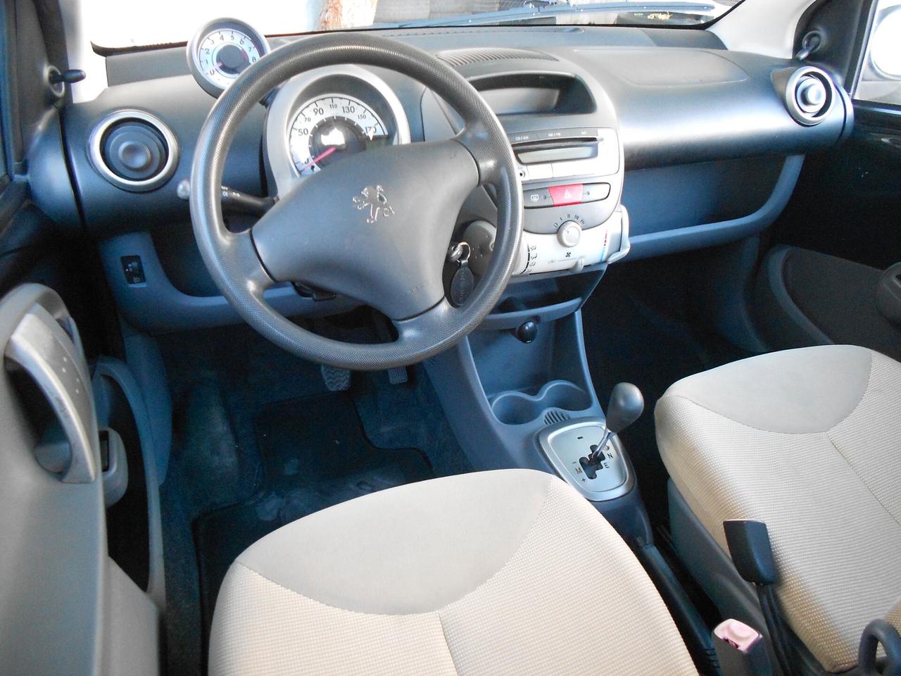 Peugeot 107 1.0 68CV 5p. Sweet Years 2Tronic