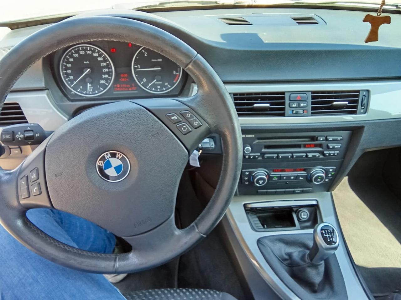 Bmw 318 318d 2.0 143CV cat Touring Attiva
