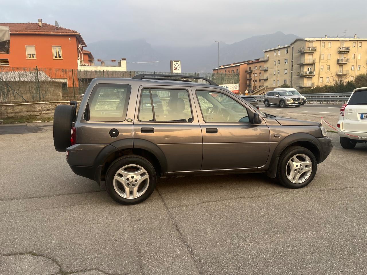 LAND ROVER - FREELANDER 4x4