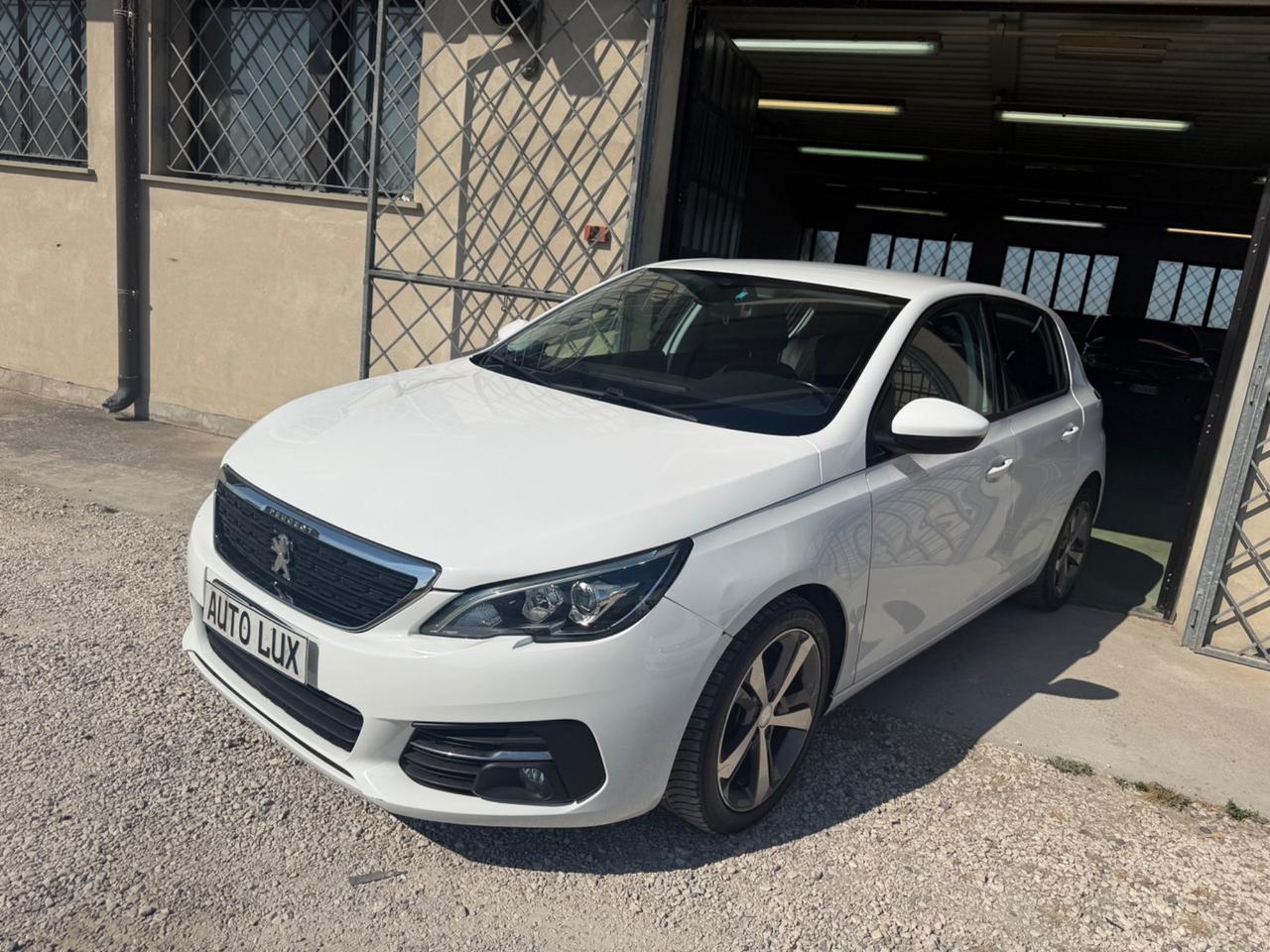 Peugeot 308 BlueHDi 100 S&S Active