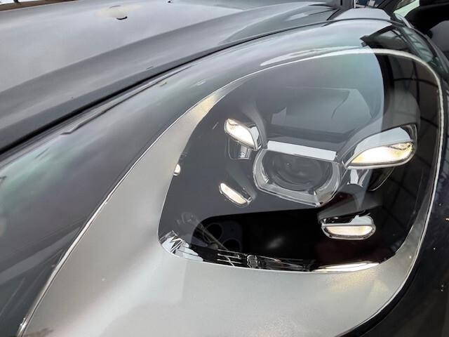 Porsche Cayenne Coupé 3.0 V6 E-Hybrid Platinum Edition 340CV