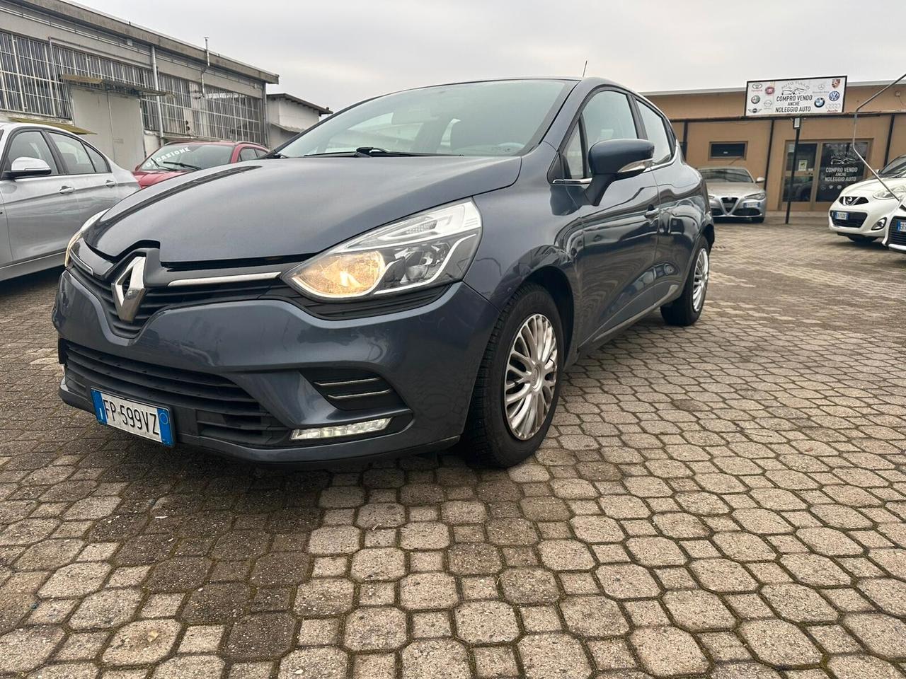 Renault Clio dCi 8V 90 CV Start&Stop 5 porte Energy Duel