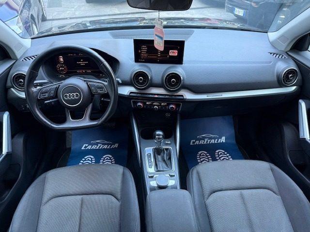 AUDI Q2 35 TFSI S tronic Identity Black