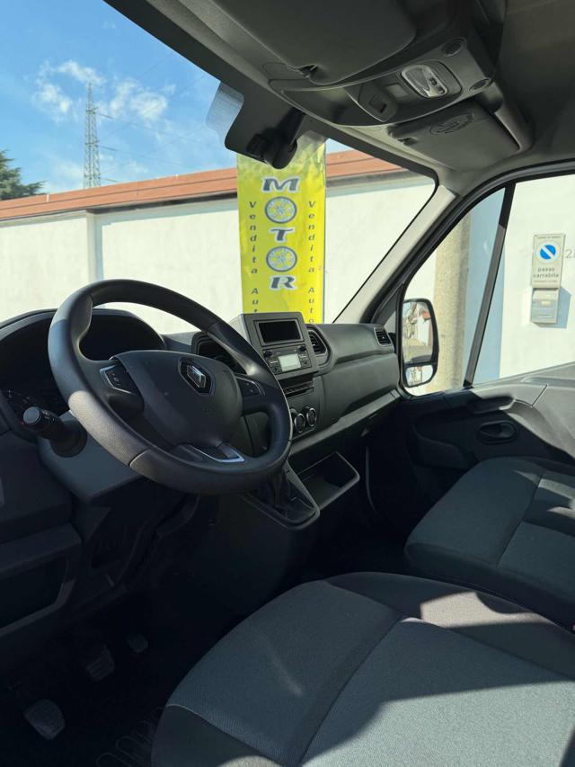 RENAULT Master T35 2.3 dCi 135 PL-TA Furgone