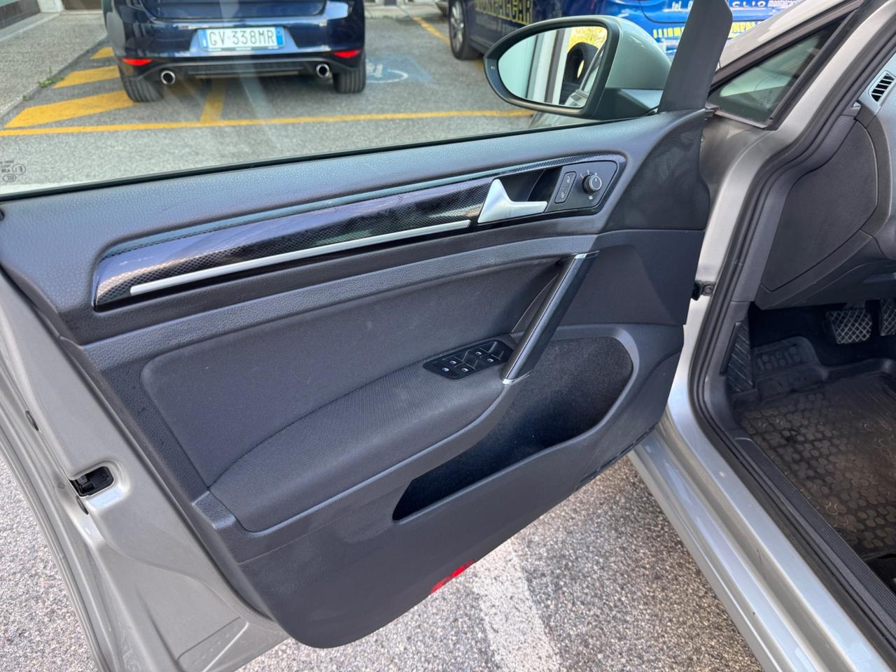 Volkswagen Golf 1.6 TDI DSG 5p. Highline 2015
