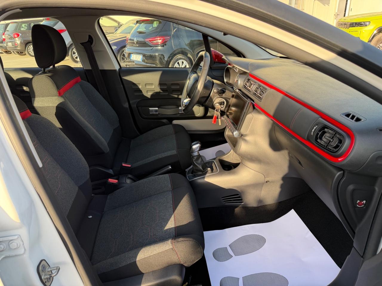 Citroen C3 1.2 benzina 82 cv Shine 2017