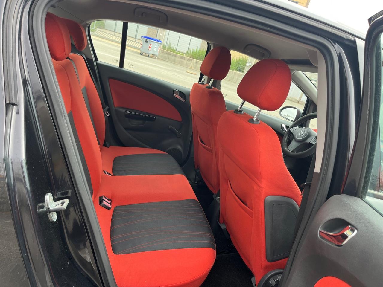 Opel Corsa 1.2 benzina/gpl Cosmo