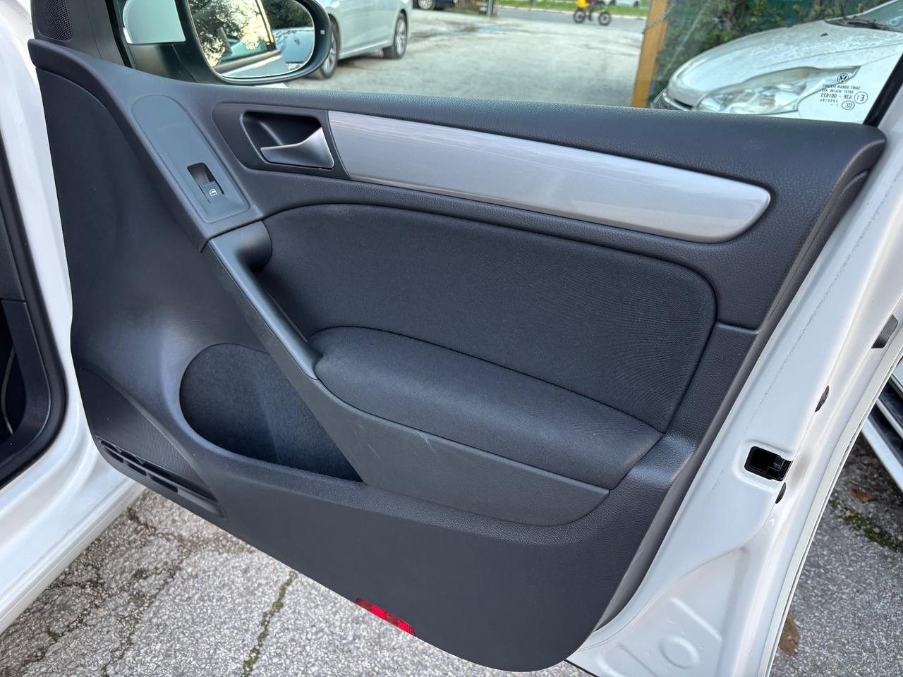 Volkswagen Golf 1.6 TDI 5p. OK NEOPATENTATI