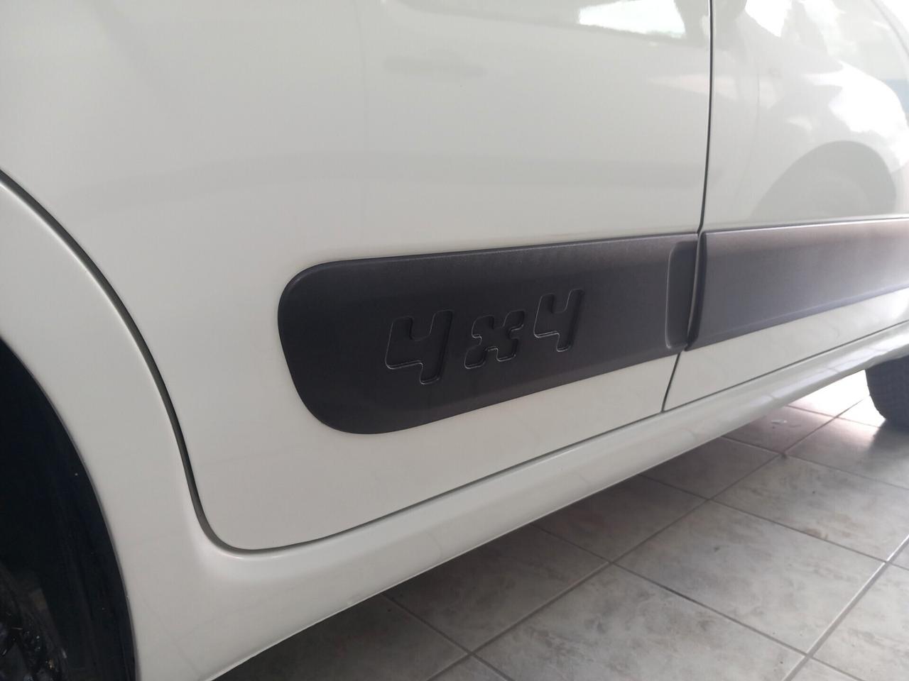 Fiat Panda 4x4 anno 2022 benzina 0.9 km 43 mila
