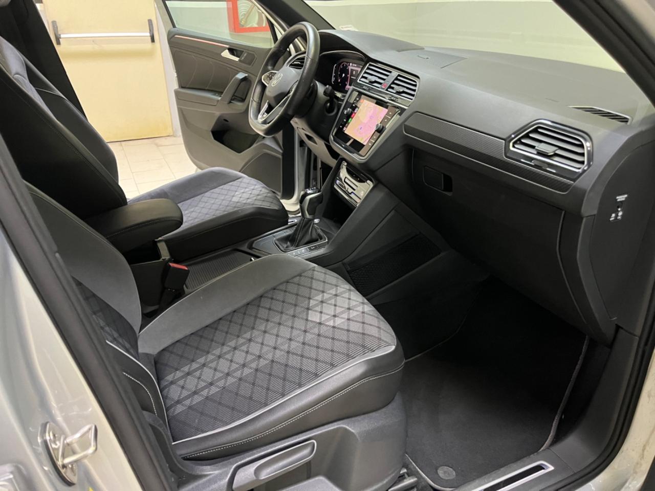 Volkswagen Tiguan 2.0 TDI 150 CV SCR DSG R-Line