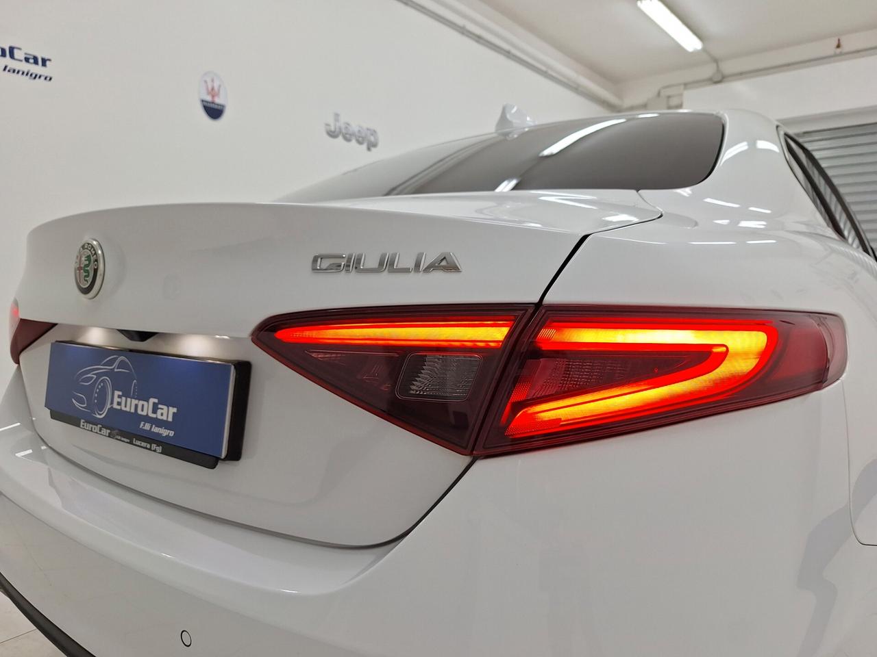 Alfa Romeo Giulia 2.2 180cv MT6 Business Sport