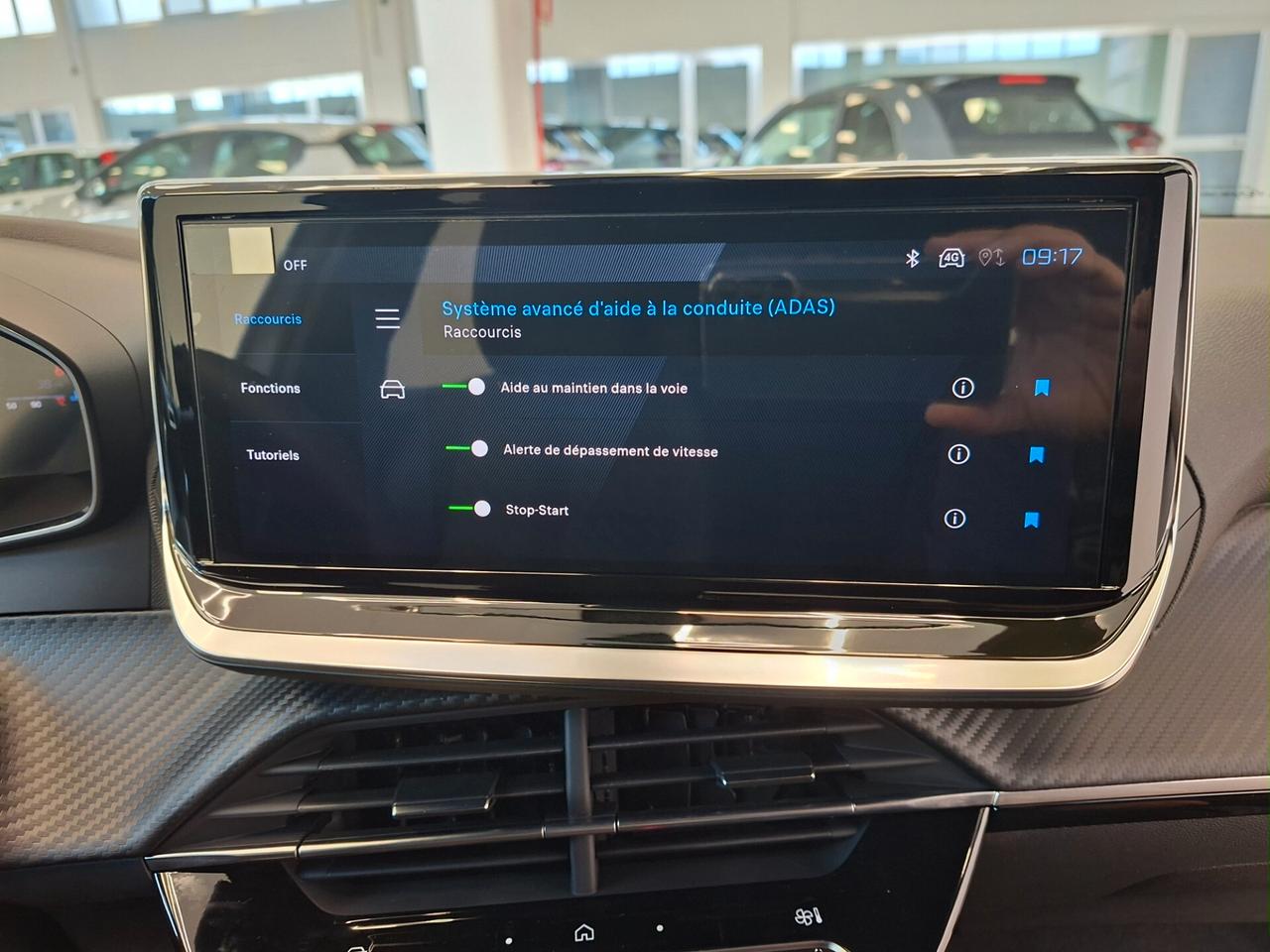 Peugeot 2008 PureTech 100 S&S Allure