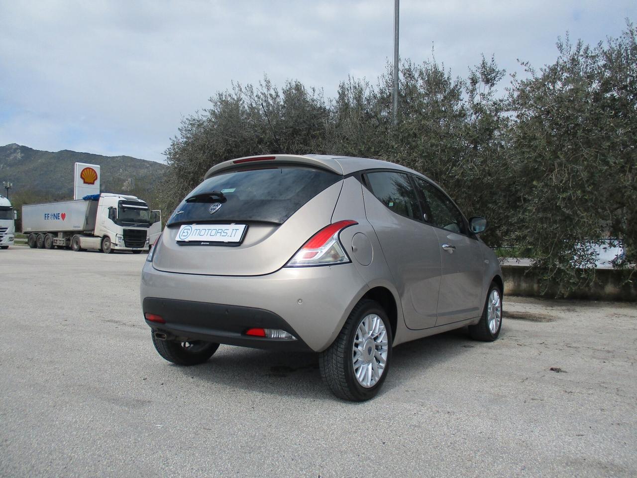 LANCIA YPSILON 1.2 GOLD