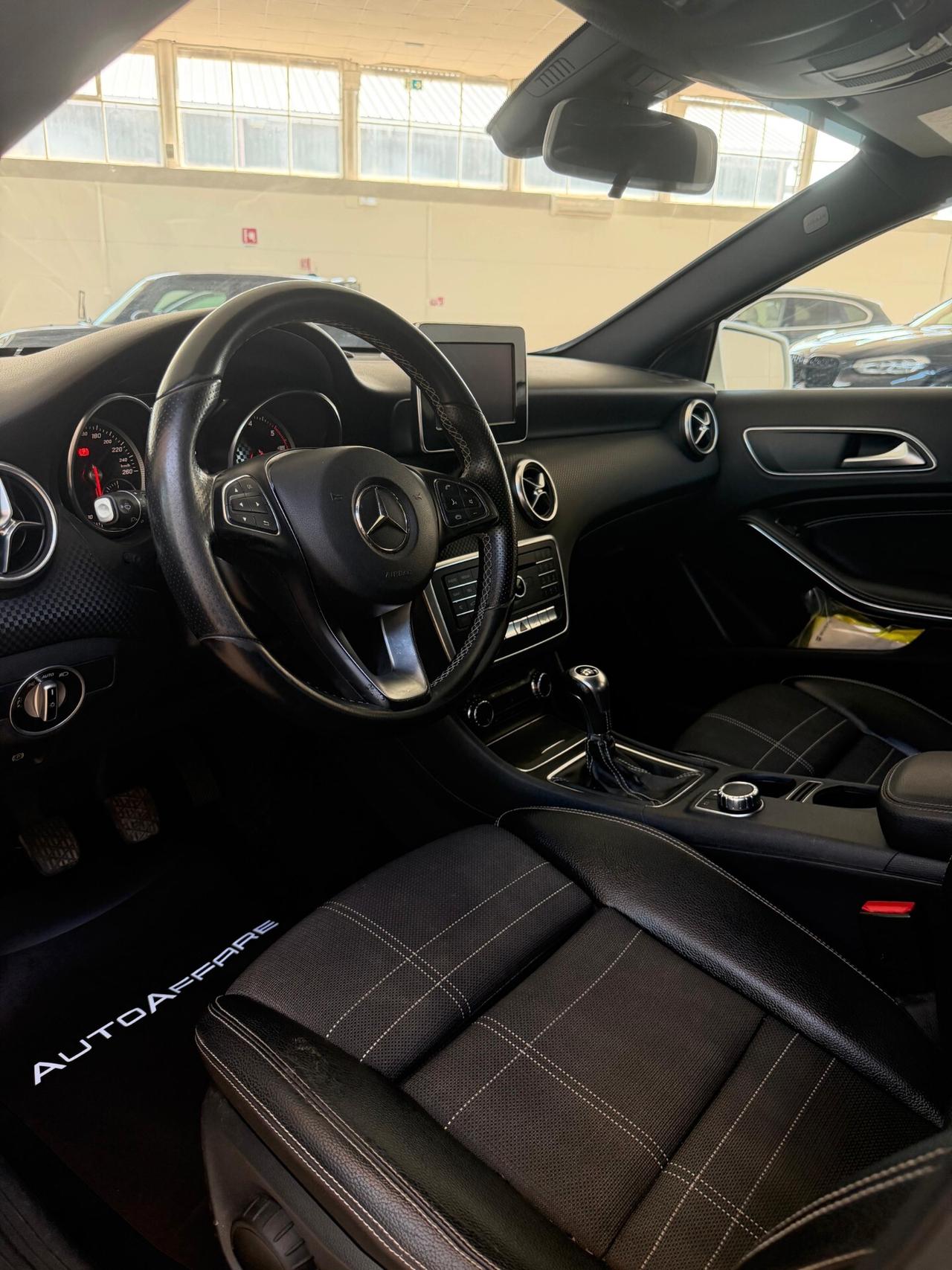 Mercedes-benz A 180 d Premium