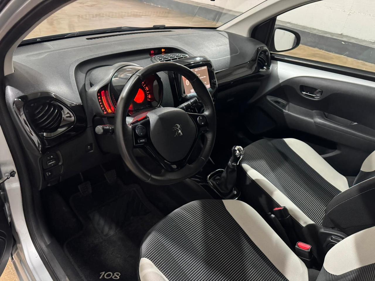 Peugeot 108 VTi 68 5 porte Allure TOP!