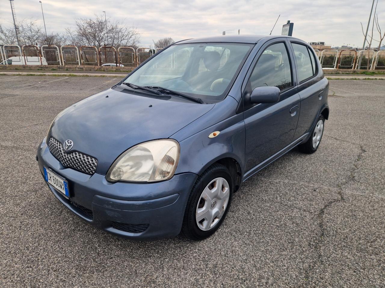 Toyota Yaris 1.0i 5 porte *Intramontabile*