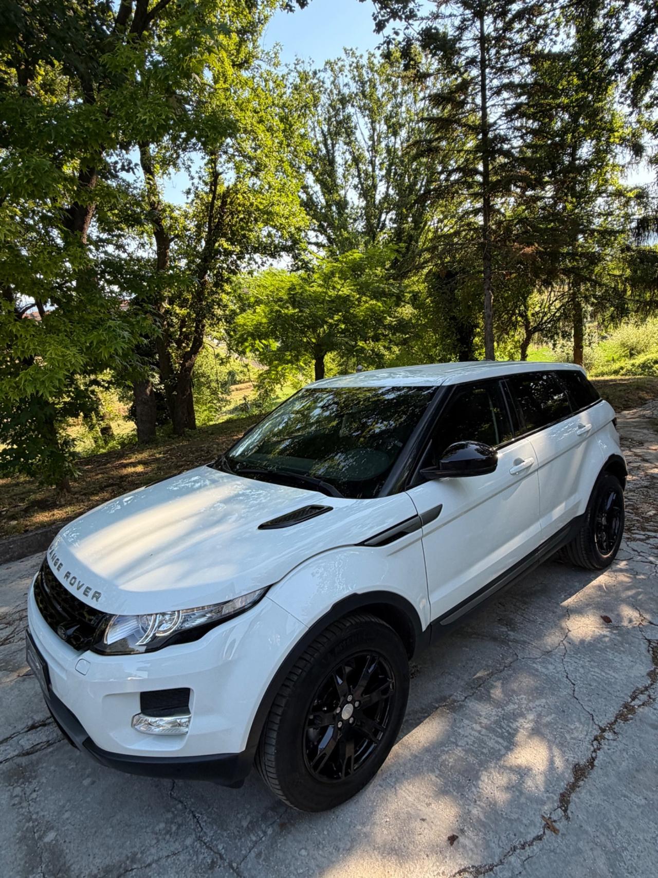 Land Rover Range Evoque 2.2 TD4 5p. Dynamic